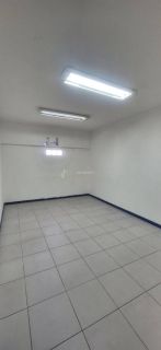 Ponto Comercial Para Alugar no bairro Imbuí em Salvador