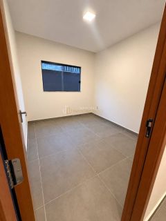 Casa de Condomínio Para Vender com 3 quartos 2 suítes no bairro Abrantes em Camaçari
