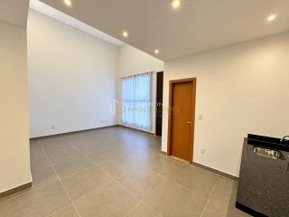 Casa de Condomínio Para Vender com 3 quartos 2 suítes no bairro Abrantes em Camaçari