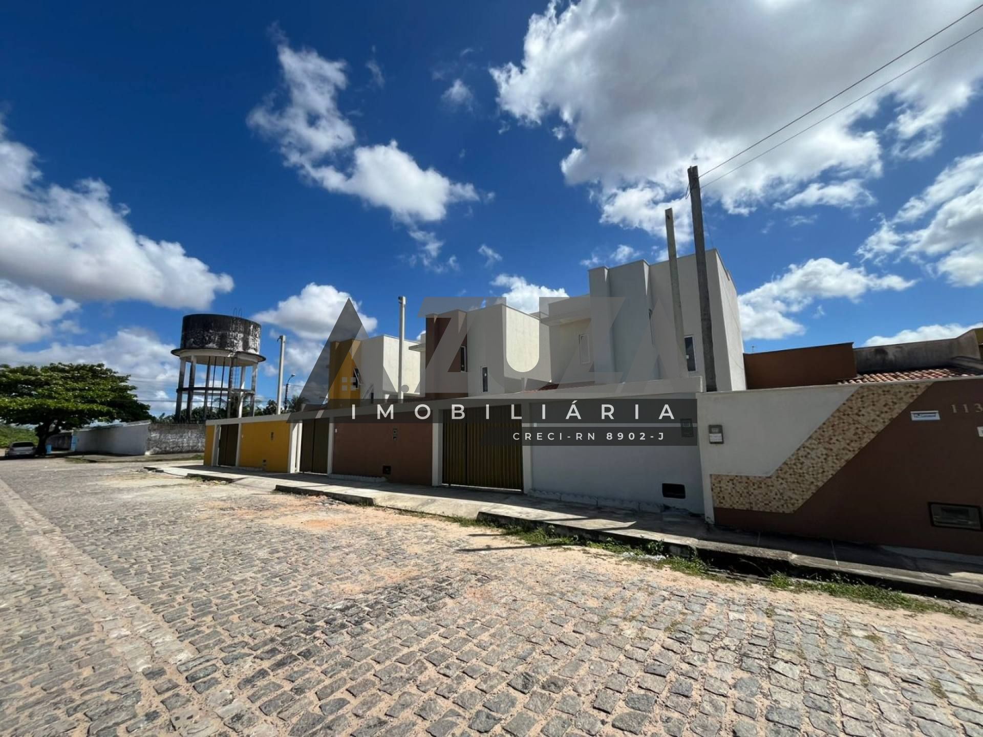 Casa Para Vender com 2 quartos sendo 1 suíte no bairro Cajupiranga em Parnamirim