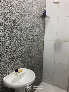 Vendo Casa Reformada com 3 quartos, sendo 1 suíte | Bairro Olaria