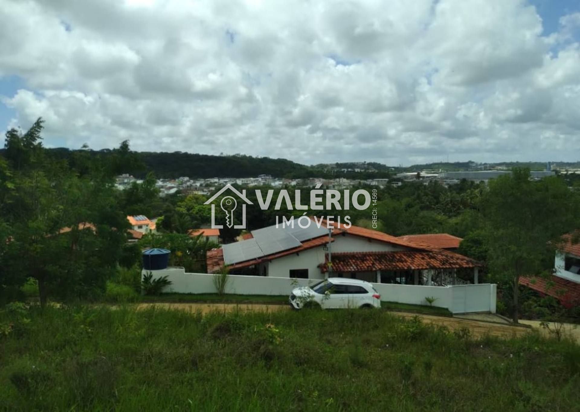Casa à Venda em Condomínio Fechado | Conforto, Segurança e Economia