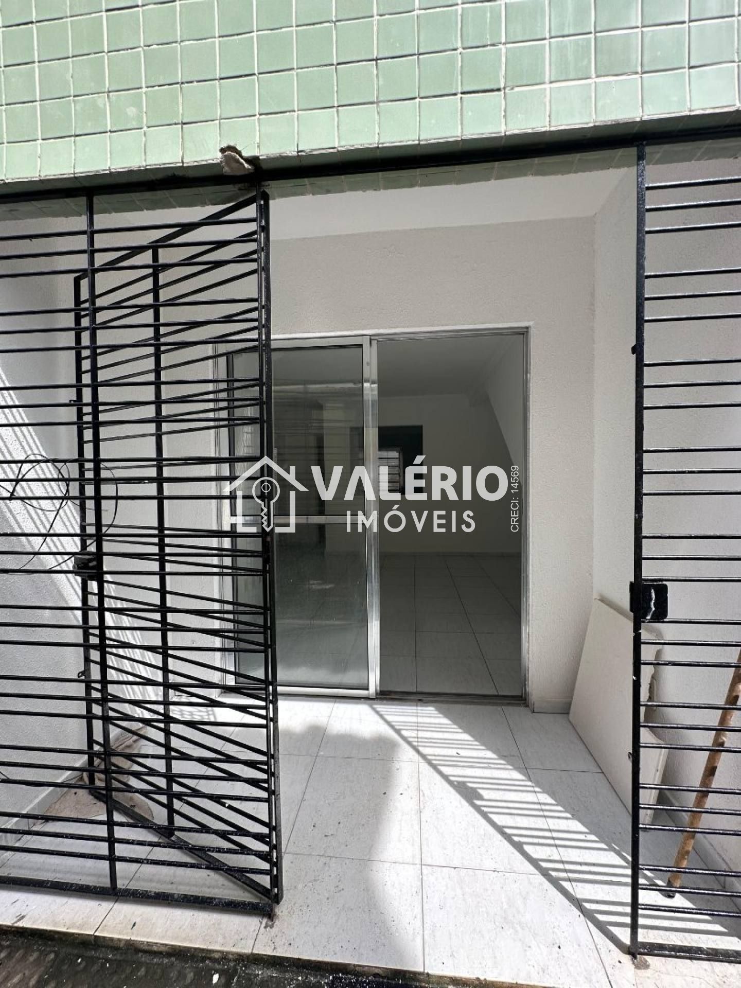 Casa Para Vender com 3 quartos no bairro Pau Amarelo em Paulista