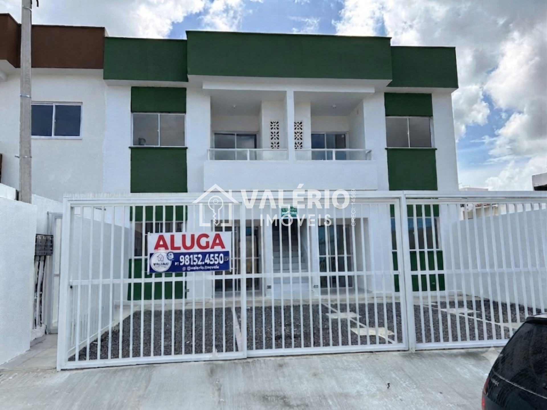 Aluguel de 3 quartos, terreo com quintal em Jaguaribe.