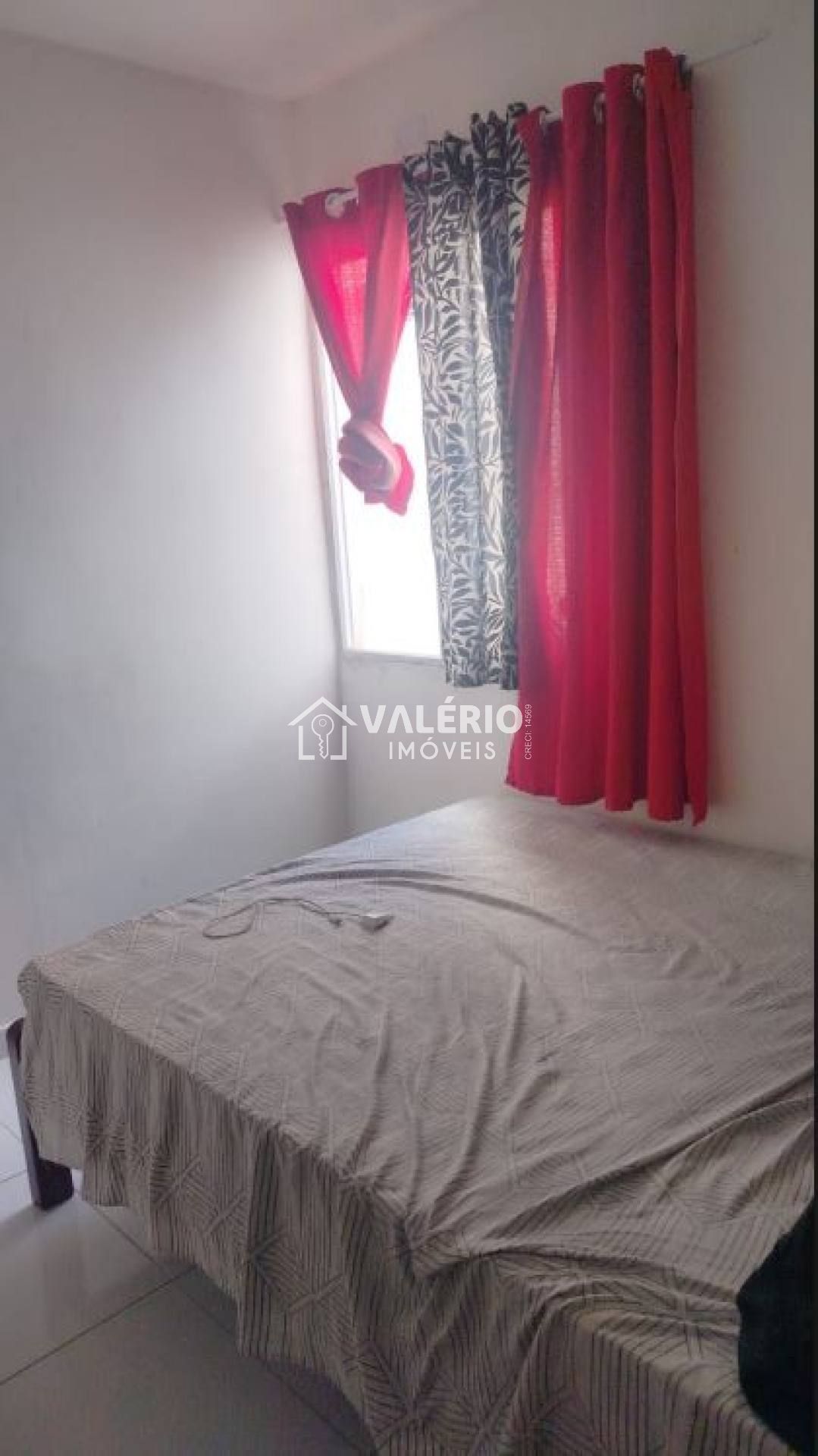 Aluguel de 3 quartos, terreo com quintal em Jaguaribe.