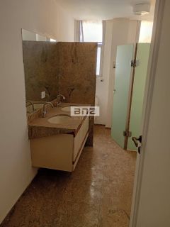 Conjunto Comercial no Centro Histórico de São Paulo - VENDA