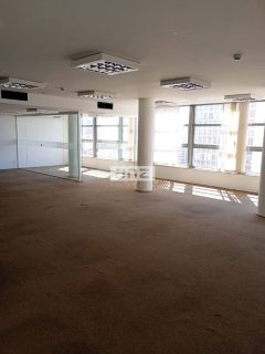 Conjunto Comercial no Centro Histórico de São Paulo - VENDA