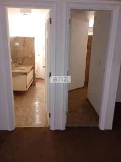 Conjunto Comercial no Centro Histórico de São Paulo - VENDA