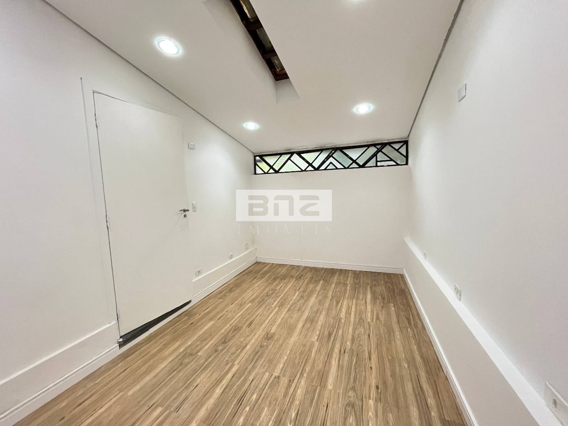 CASA COMERCIAL EM HIGIENÓPOLIS - LOCAÇÃO - EM CONDOMÍNIO