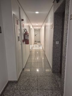 CONJUNTO COMERCIAL NA REGIÃO DO JARDIM AMÉRICA