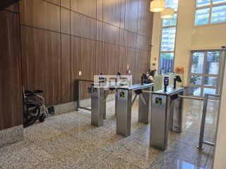 CONJUNTO COMERCIAL NA REGIÃO DO JARDIM AMÉRICA