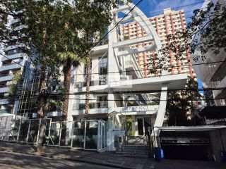 CONJUNTO COMERCIAL NA REGIÃO DO JARDIM AMÉRICA