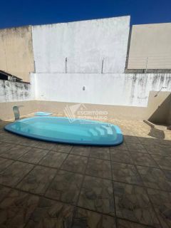 Casa de esquina no residencial de Itaporanga