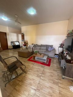 Casa de esquina no residencial de Itaporanga