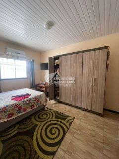 Casa de esquina no residencial de Itaporanga