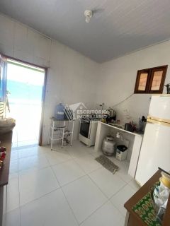 Casa mobiliada com piscina em área gourmet na caueira