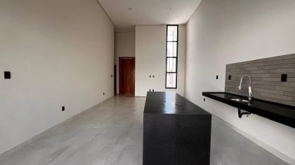 Casa Térrea à Venda – Condomínio Padang