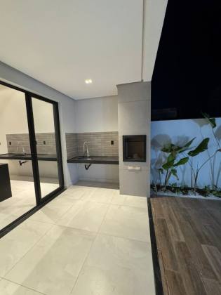 Casa Térrea à Venda – Condomínio Padang