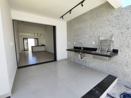 Casa à Venda – Loteamento Luar da Barra 1