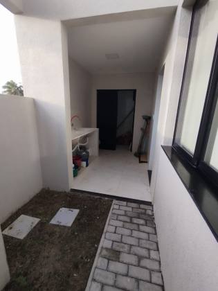 Casa à Venda – Condomínio Malui Residence