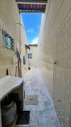 Casa à Venda – Bairro Luzia, Aracaju/SE