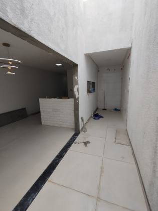 Casa á venda no centro Barra dos Coqueiros