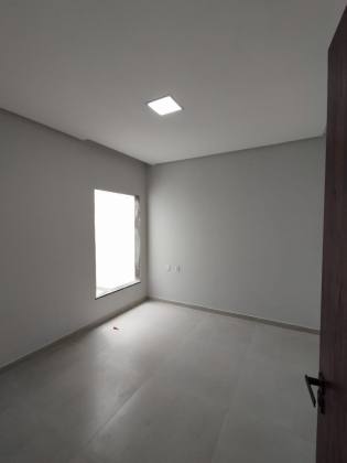 Casa á venda no centro Barra dos Coqueiros
