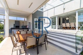 Casa a venda com 4 suites no Residencial Fazenda SerrAzul I em Itupeva/SP