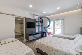 Casa a venda com 4 suites no Residencial Fazenda SerrAzul I em Itupeva/SP