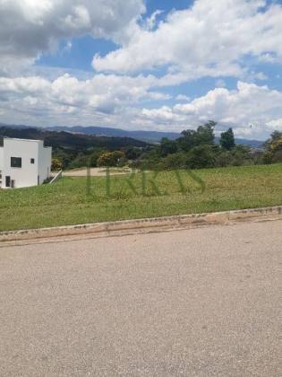 Terreno a venda de 800m² no Residencial Fazenda SerrAzul 2 - Itupeva/SP