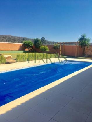 Casa a venda com 4 suites no Residencial Fazenda SerrAzul 1 em Itupeva/SP
