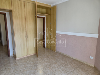 Sobrado Para Vender com 3 quartos 1 suíte com closet no bairro Jardim Simus em Sorocaba