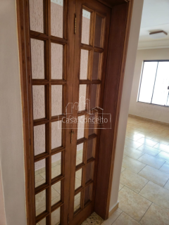 Sobrado Para Vender com 3 quartos 1 suíte com closet no bairro Jardim Simus em Sorocaba