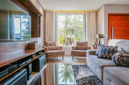 Casa de Condomínio Para Vender com 4 quartos 1 suítes no bairro Loteamento Dinorá Rosa em Sorocaba