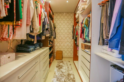 Casa de Condomínio Para Vender com 4 quartos 1 suítes no bairro Loteamento Dinorá Rosa em Sorocaba