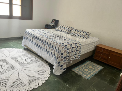 Casa de Condomínio Para Vender com 4 quartos 2 suítes no bairro Balneário Califórnia em Caraguatatuba