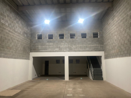 Galpão / Depósito / Armazém Para Alugar com 1 quartos no bairro Jardim Piazza di Roma I em Sorocaba