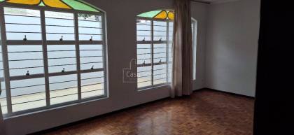 Casa Para Vender com 3 quartos 1 suítes no bairro Vila Trujillo em Sorocaba