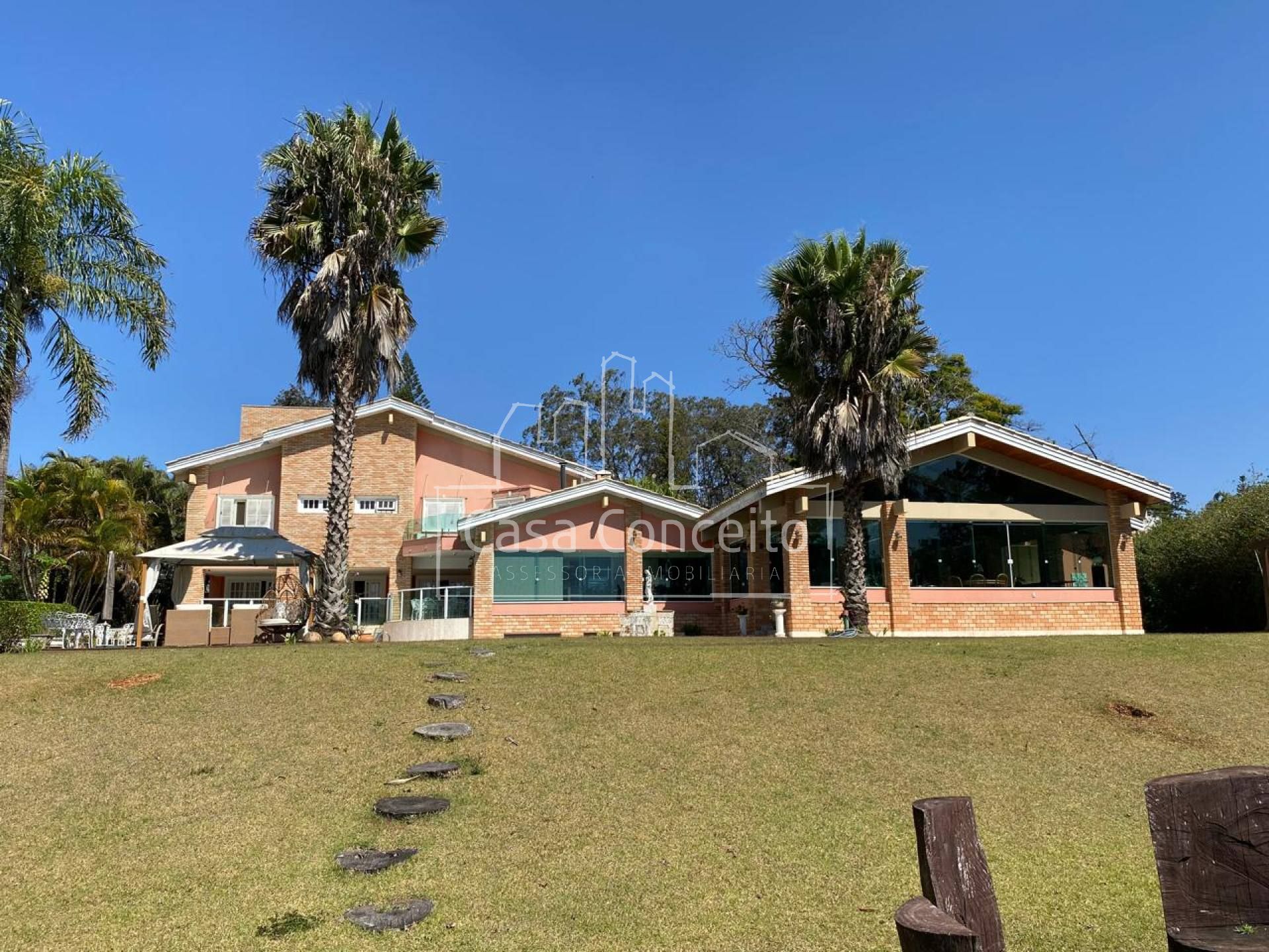 Casa de Condomínio Para Vender com 5 quartos 5 suítes no bairro Jardim Arco Verde em Araçoiaba Da Serra