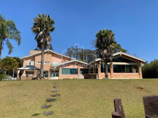 Casa de Condomínio Para Vender com 5 quartos 5 suítes no bairro Jardim Arco Verde em Araçoiaba Da Serra