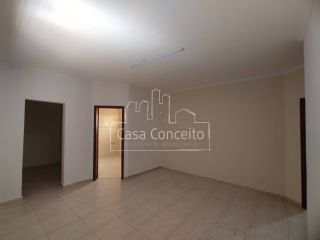 Imóvel Comercial Para Alugar no bairro Santa Terezinha em Sorocaba