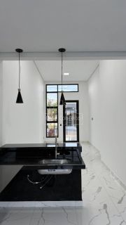 Casa de Condomínio Para Vender com 3 quartos 1 suítes no bairro Jardim Novo Horizonte em Sorocaba