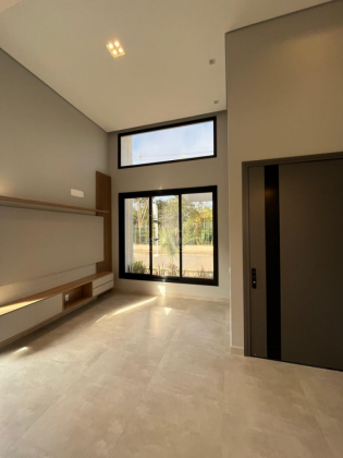 Casa de Condomínio Para Vender com 3 quartos 1 suítes no bairro Green Valley em Votorantim