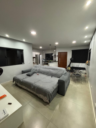 Casa Para Vender com 3 quartos 1 suítes no bairro Jardim Santa Rosa em Sorocaba