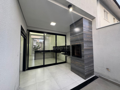 Casa de Condomínio Para Vender com 03 quartos 1 suítes no bairro Jardim Novo Horizonte em Sorocaba