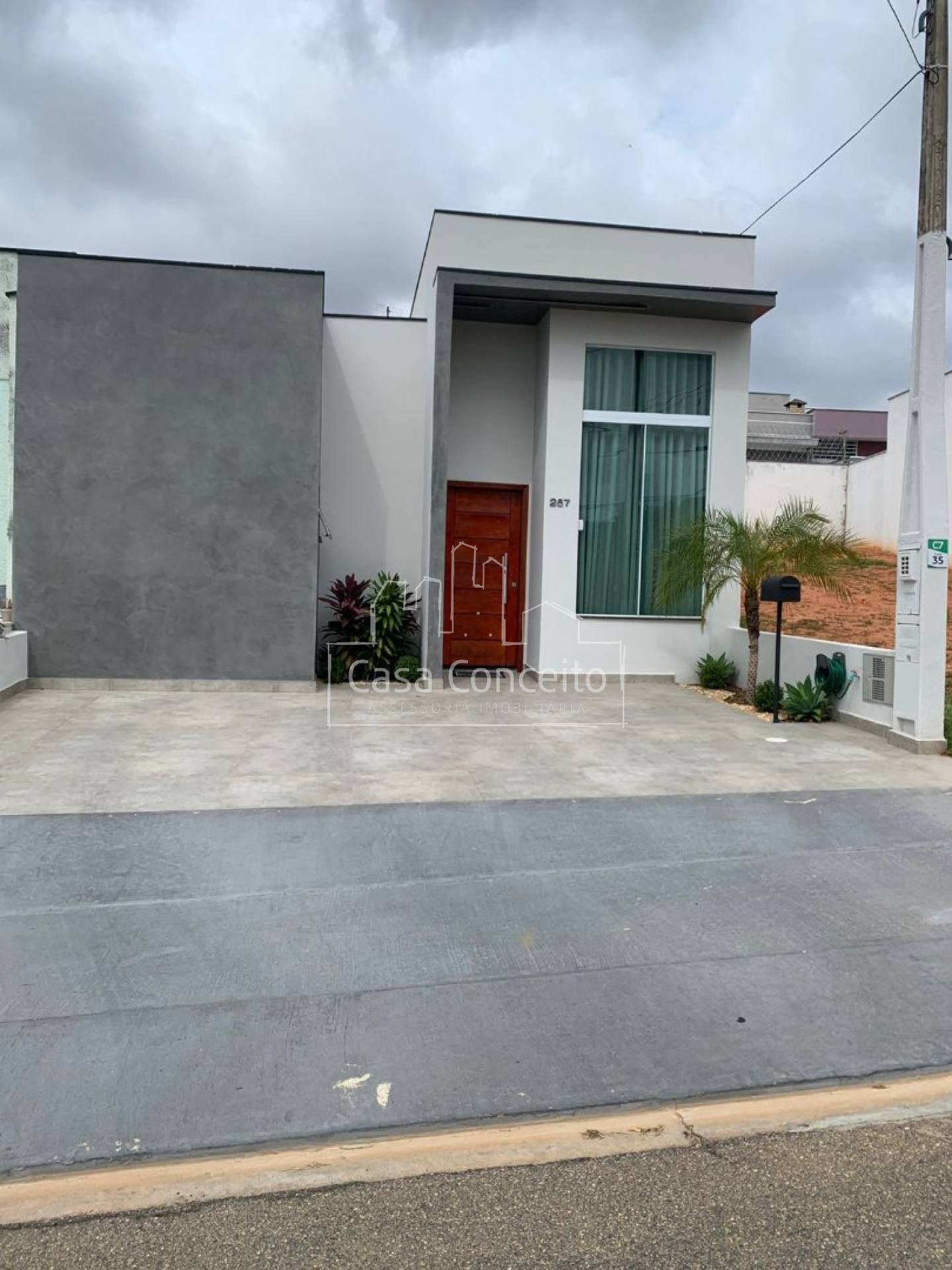 Casa de Condomínio Para Vender com 3 quartos 1 suítes no bairro Horto Florestal III em Sorocaba