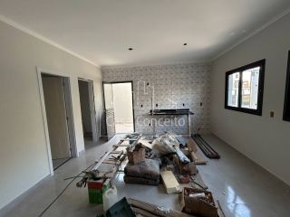 Casa Para Vender com 2 quartos no bairro Jardim Piazza di Roma II em Sorocaba