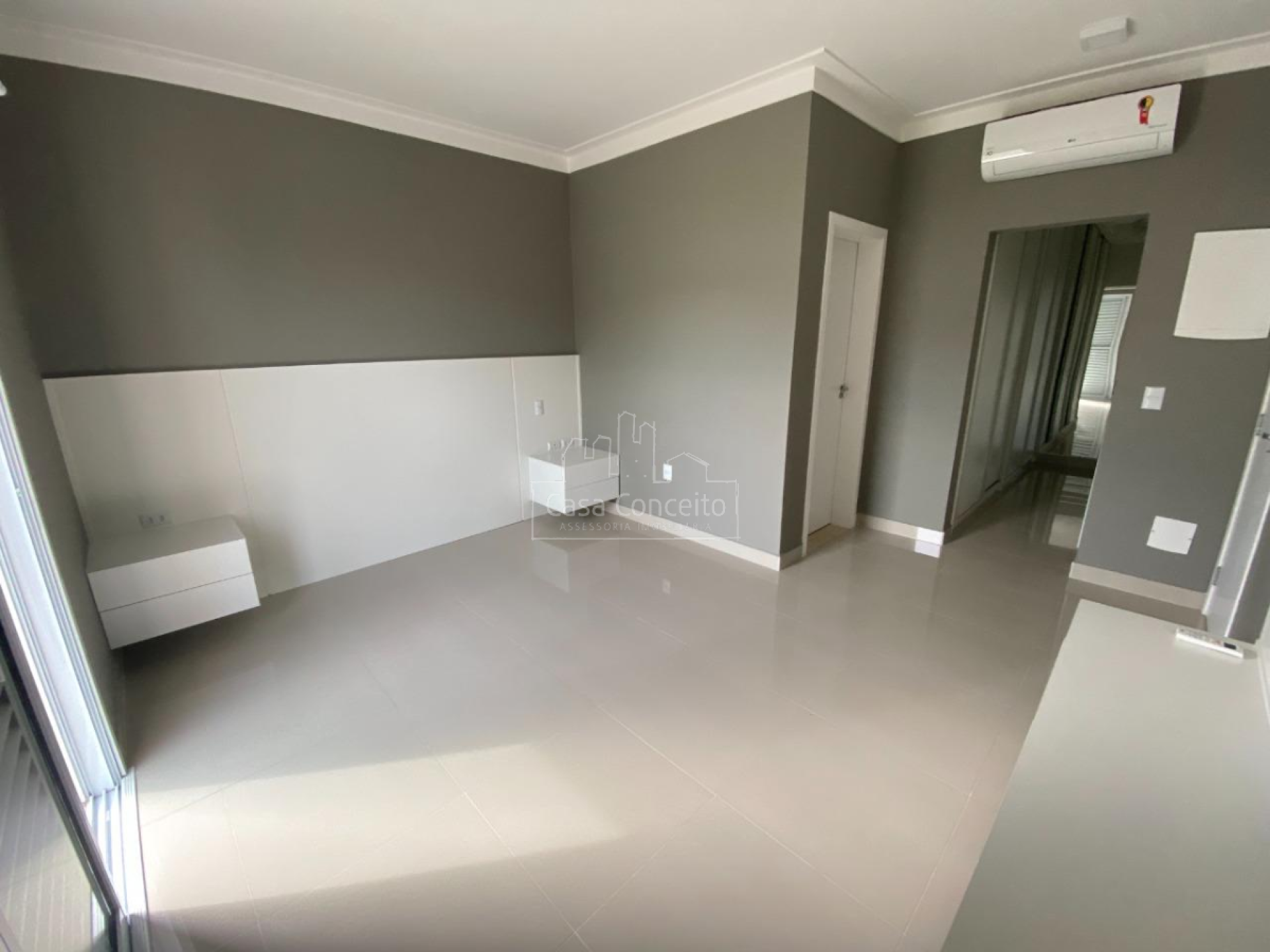 Casa Condomínio Para Vender com 3 quartos 3 suítes no bairro Escolha um bairro... em Sorocaba