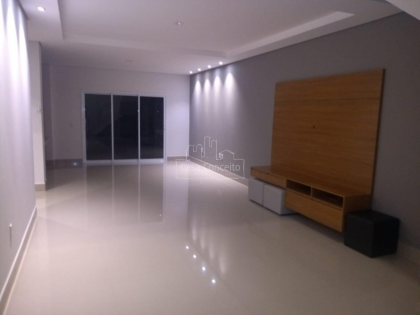 Casa Condomínio Para Vender com 3 quartos 3 suítes no bairro Escolha um bairro... em Sorocaba