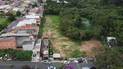 Lote / Terreno de Bairro Para Vender no bairro Escolha um bairro... em Sorocaba